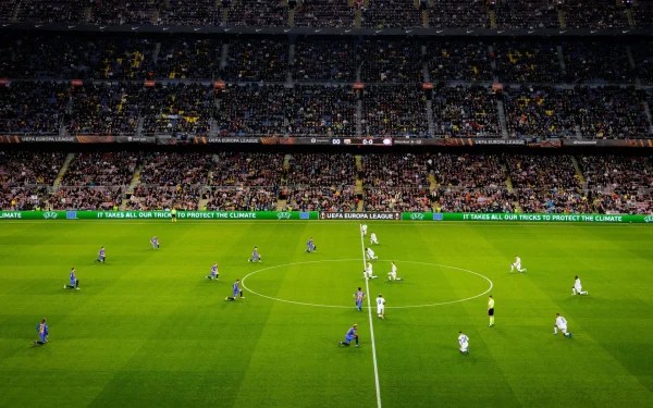 Milan-Napoli, arbitra Kovacs: due i precedenti in Europa con gli azzurri