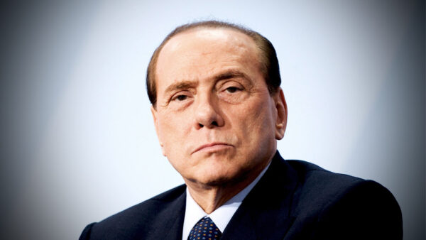 Silvio Berlusconi ricoverato in terapia intensiva al San Raffaele di Milano