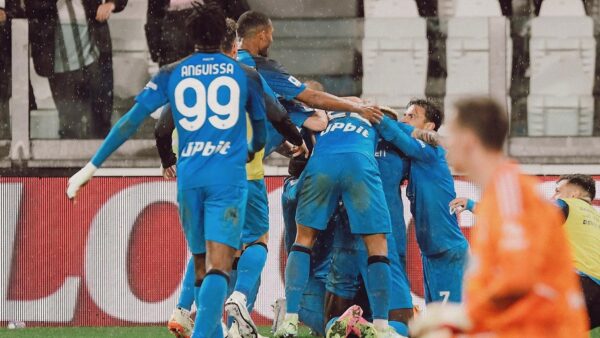 Juventus-Napoli 0-1, gli azzurri ad un passo dallo Scudetto