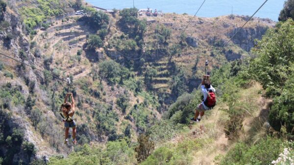 volo angelo furore zip line