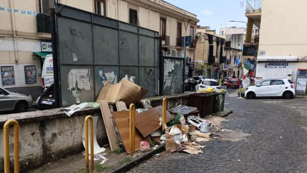 sversamenti illegali rifiuti torre greco