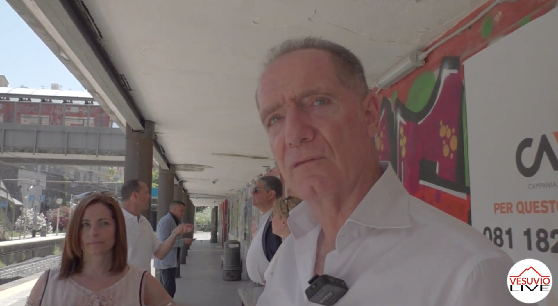 Sindaco Luigi Mennella in Circumvesuviana