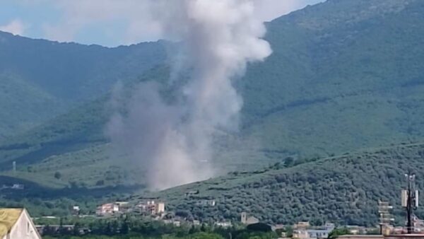 Esplosione di una fabbrica a Roccarainola, morto un operaio