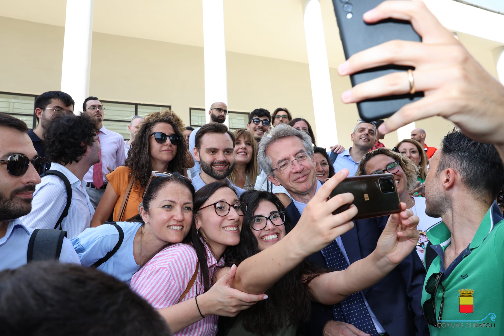 manfredi nuovi dipendenti comune napoli