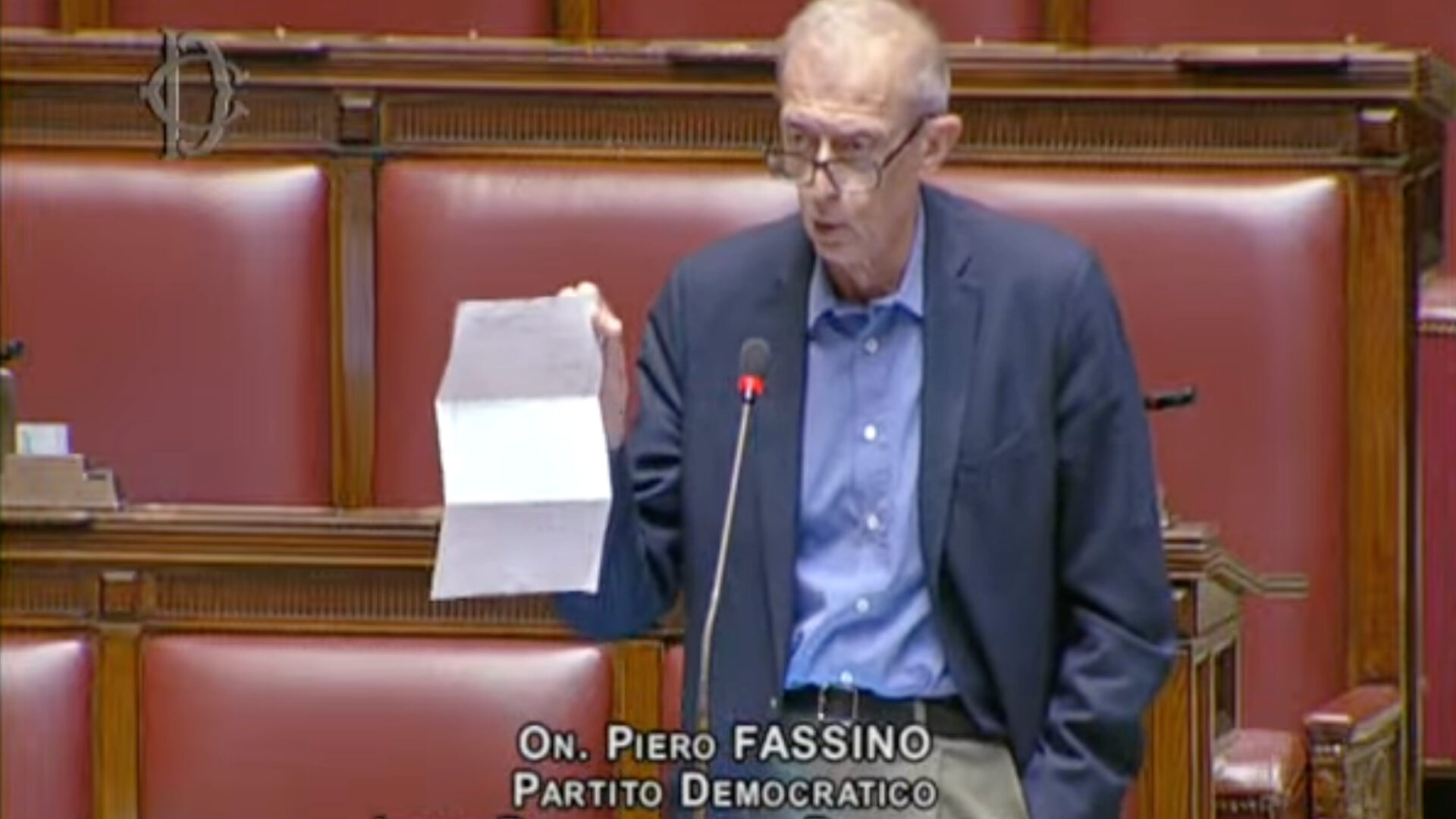 Piero Fassino sullo stipendio da parlamentare