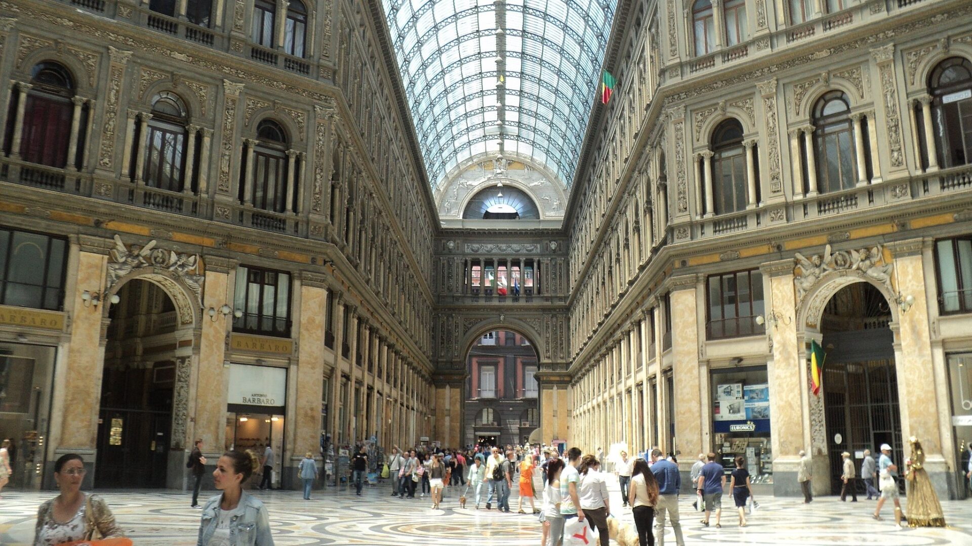 galleria umberto napoli libreria mondadori