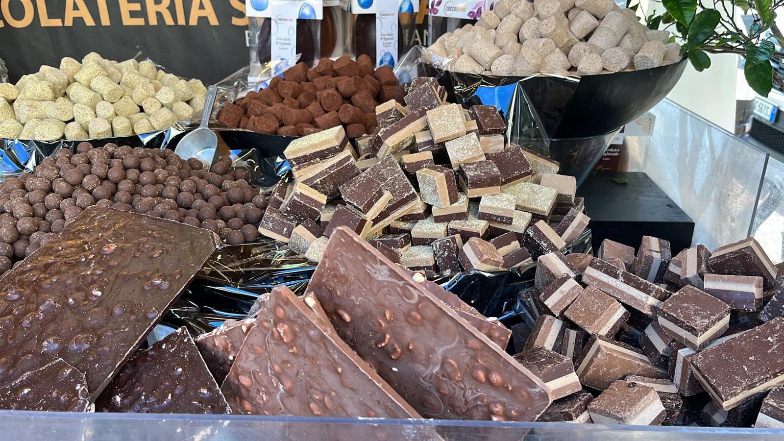 chocoland festa cioccolato piazza municipio napoli