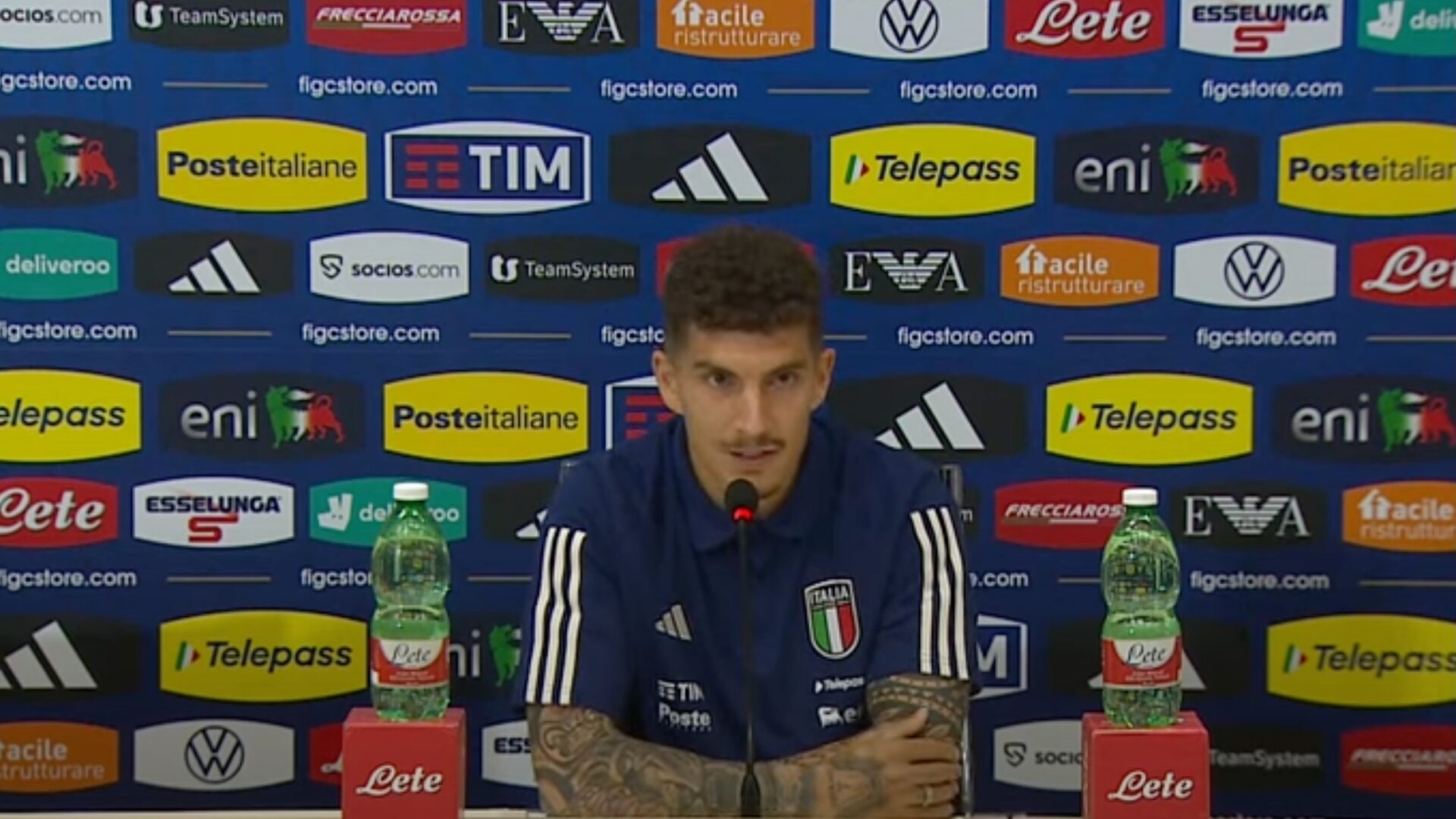 Il capitano della Società Sportiva Calcio Napoli Giovanni Di Lorenzo in conferenza stampa con la nazionale italiana