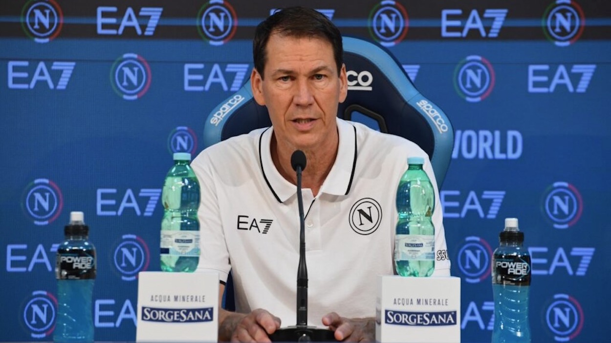Società Sportiva Calcio Napoli, la conferenza stampa dell'allenatore Rudi Garcia prima della partenza per Bologna