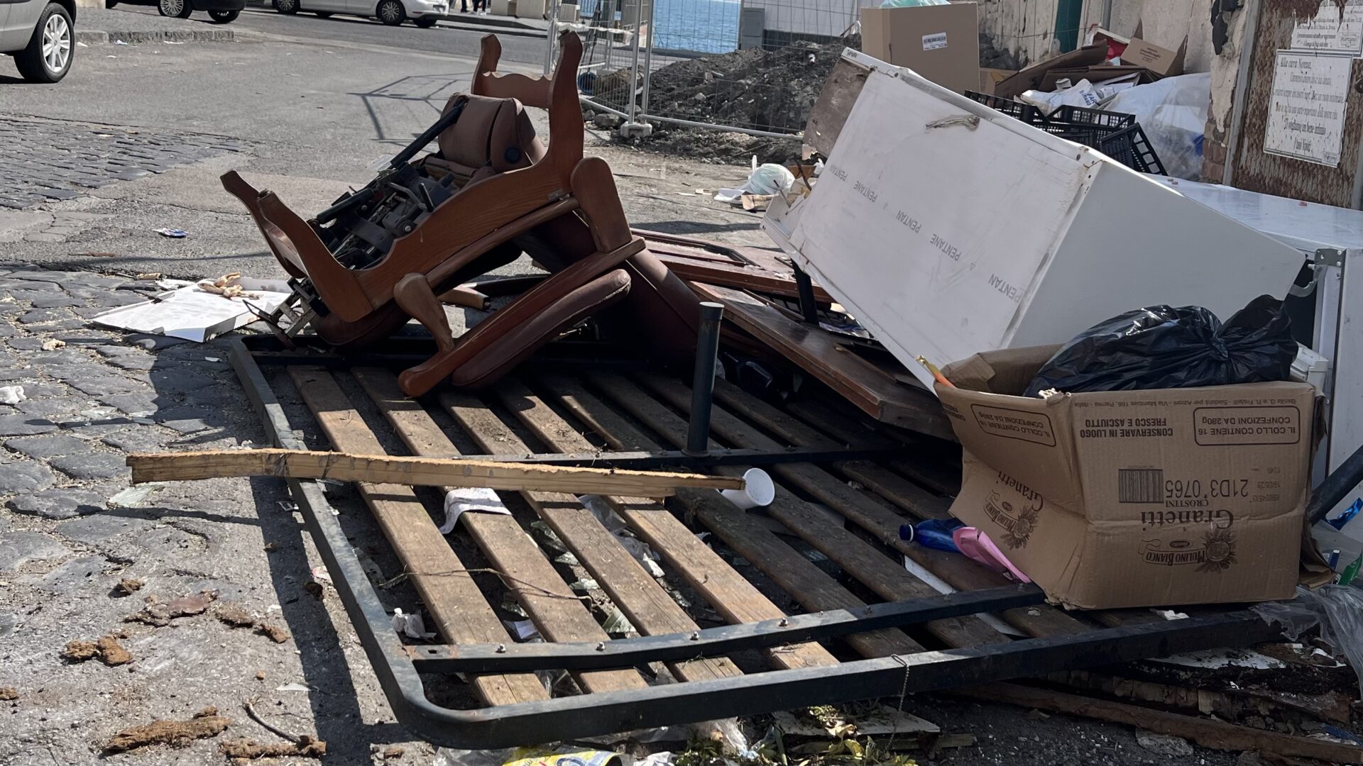 ingombranti torre del greco