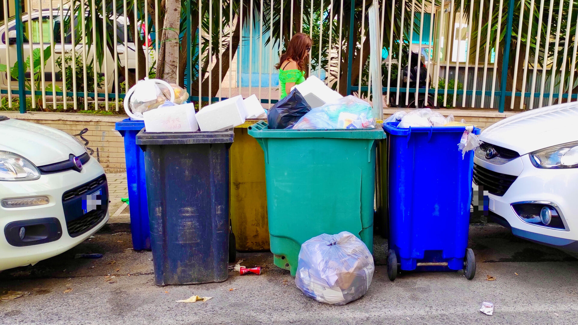spazzatura raccolta differenziata torre del greco