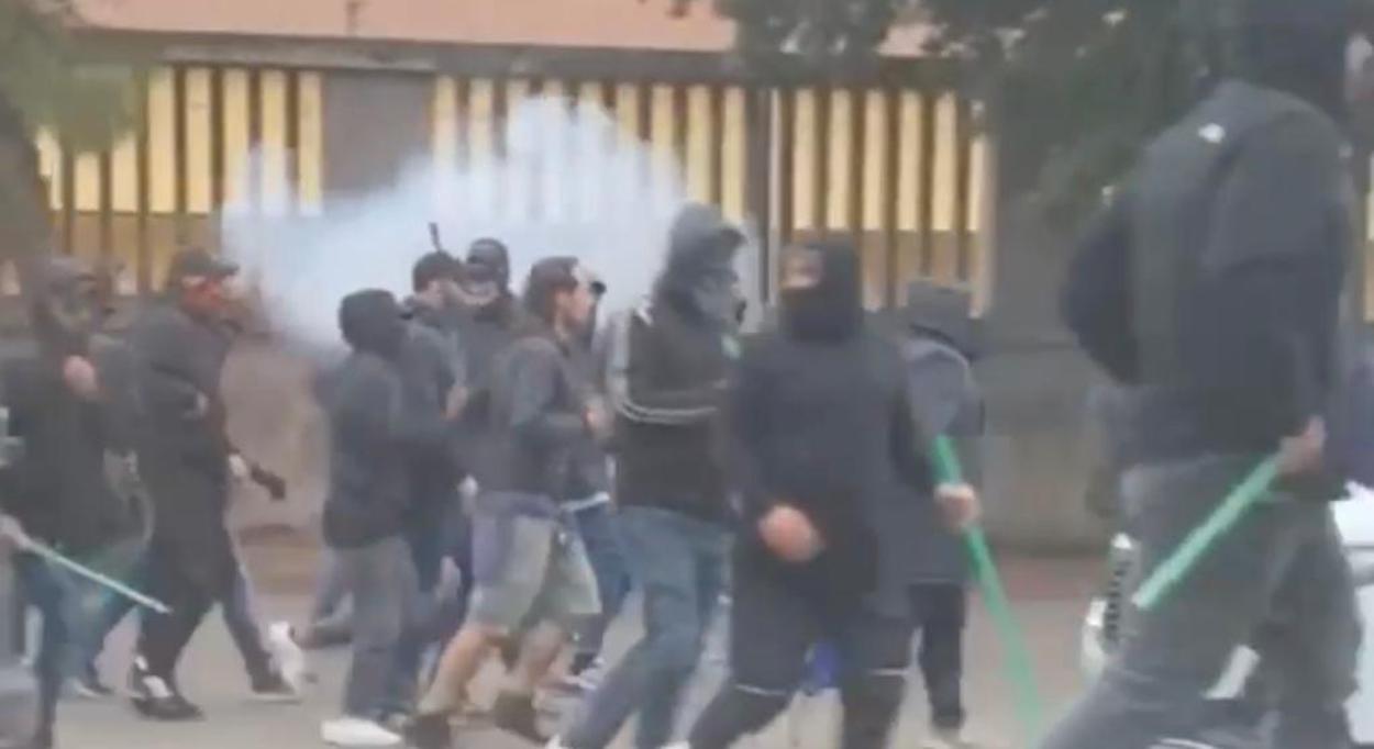 Ultim'ora: scontri a Verona tra tifosi scaligeri e supporters del Napoli (foto larena.it)
