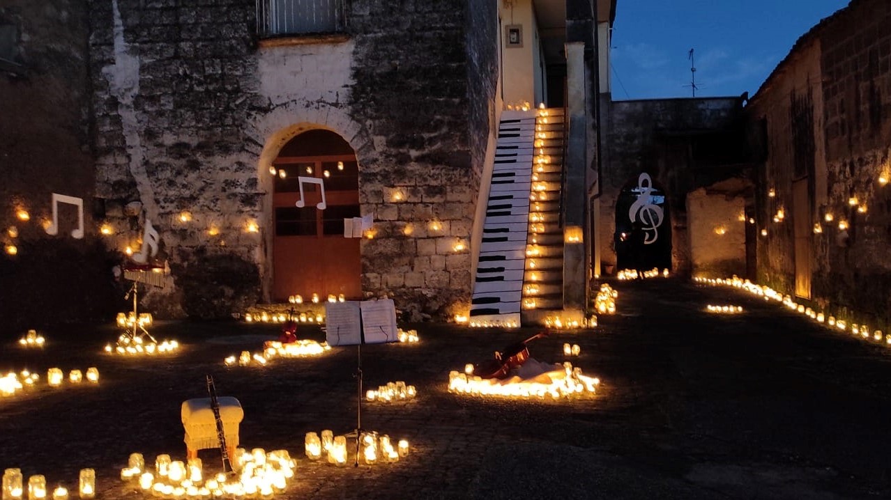 candele borgo castel morrone
