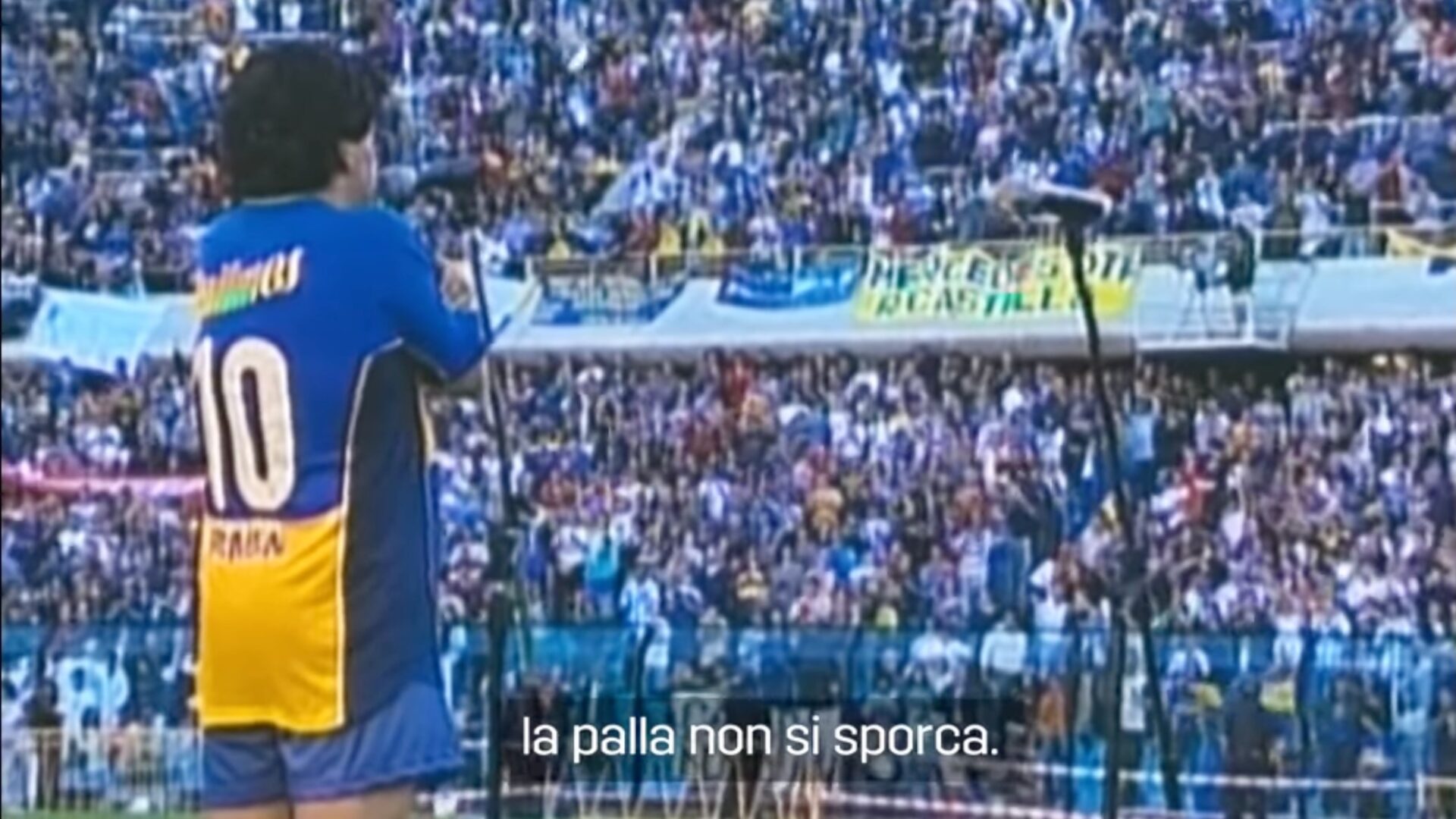 VIDEO/ "La pelota no se mancha", il discorso da brividi di Maradona al suo addio al calcio