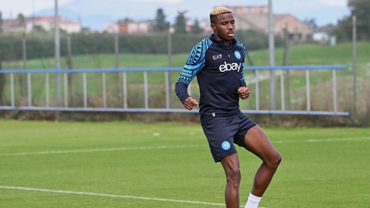 Sorpresa a Castel Volturno: Lorenzo Insigne saluta la squadra e mister Mazzarri