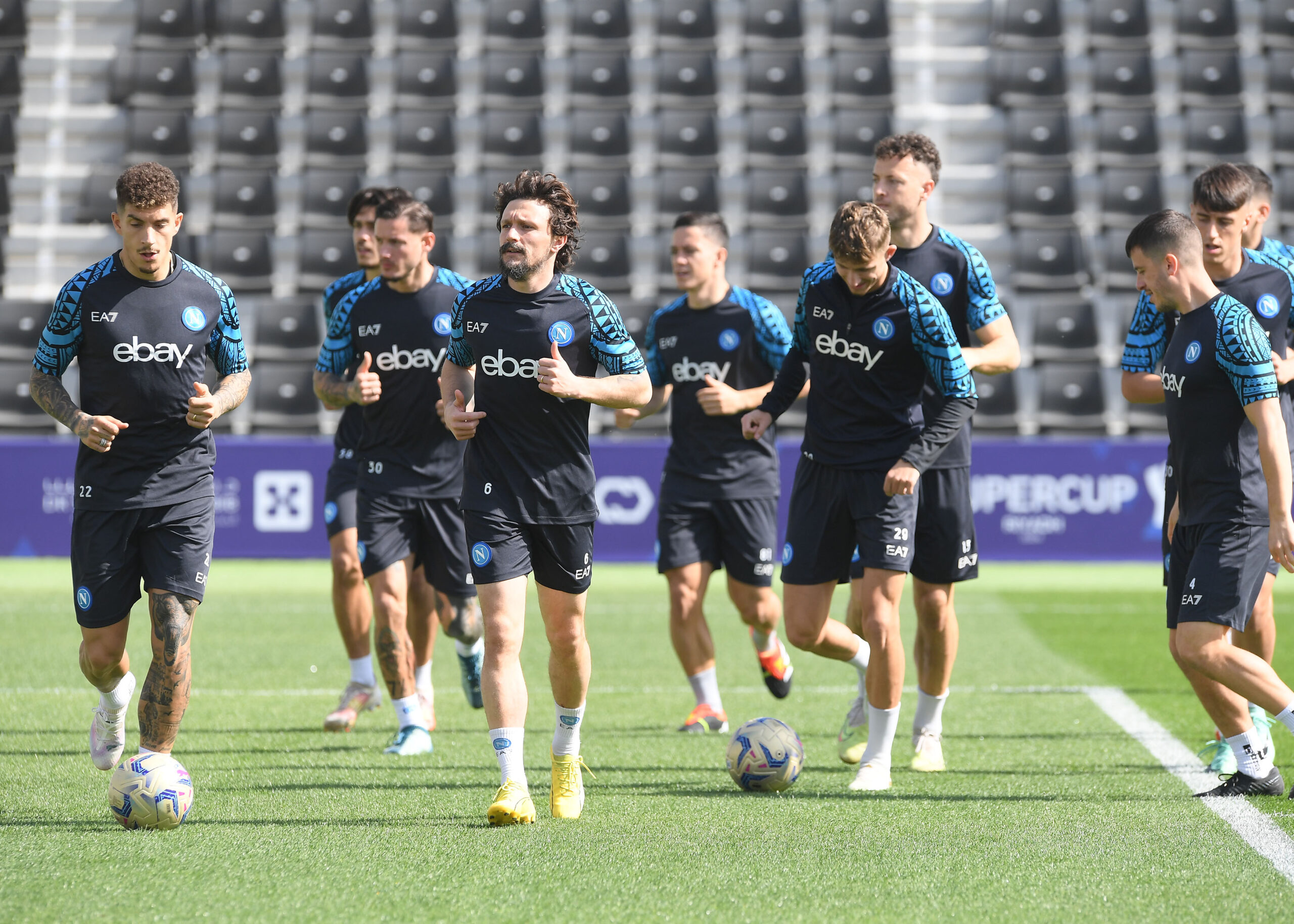 Il gruppo capitanato da Di Lorenzo Il gruppo capitanato da Di Lorenzo