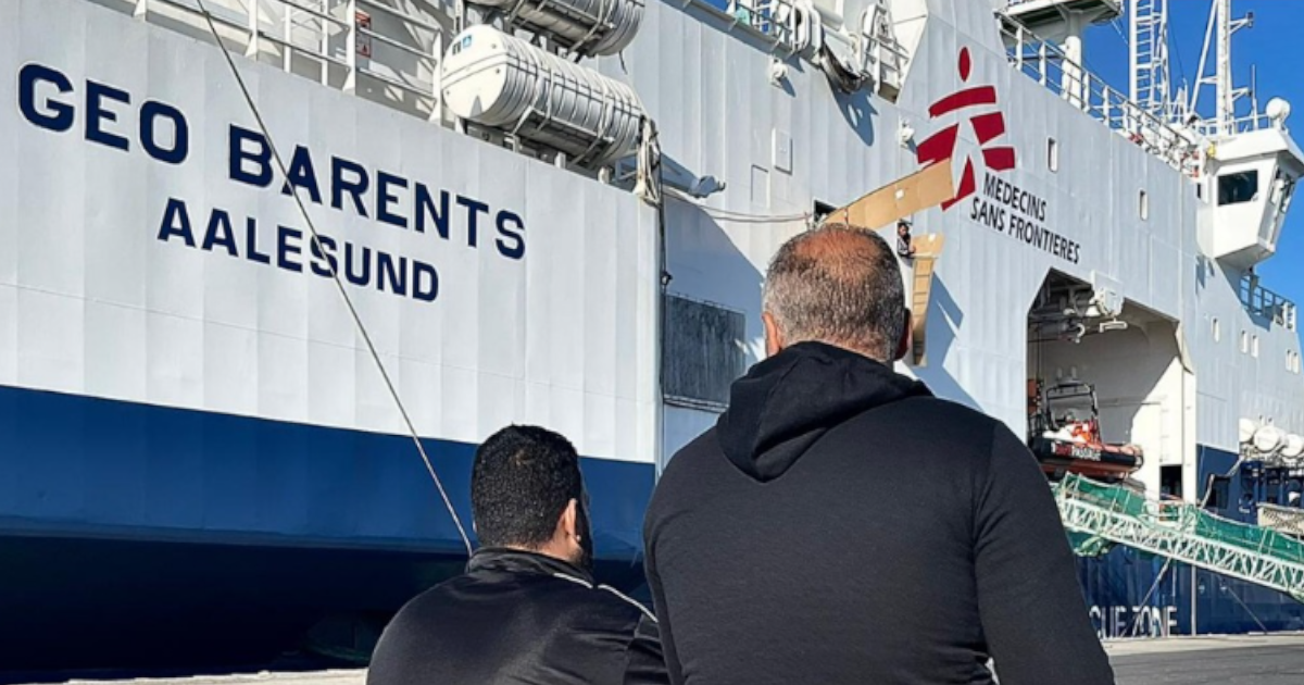 nave migranti napoli