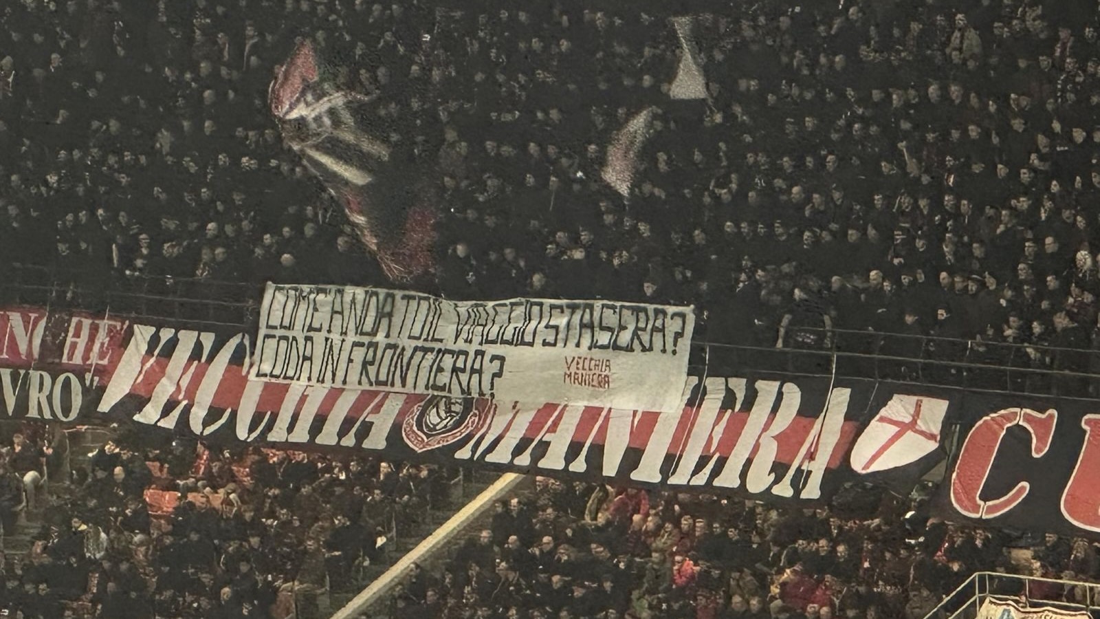 Striscione razzista in Milan-Napoli