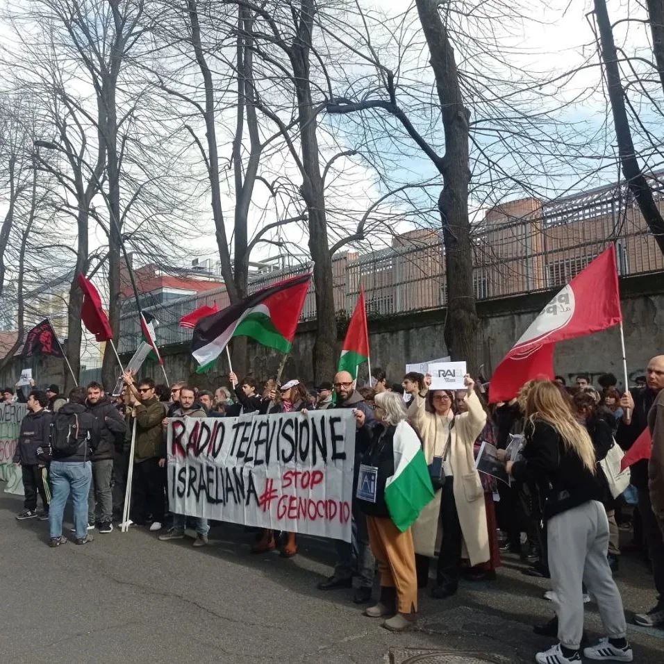 manifestazione napoli sede rai palestina 2