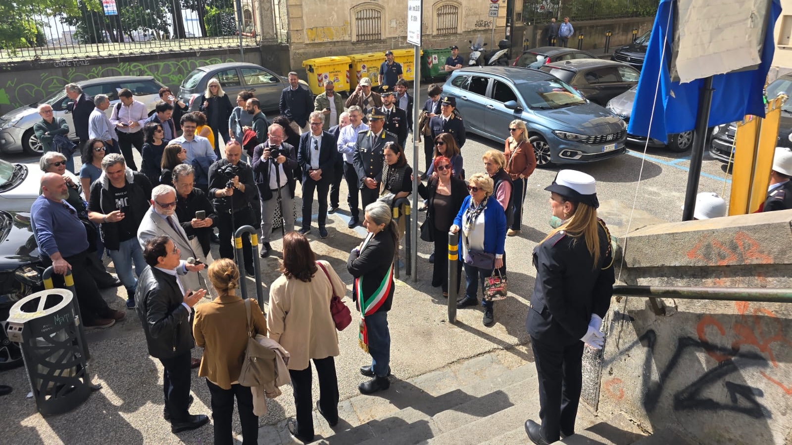 La cerimonia di intitolazione della scala dedicata ad Aldo Giuffré