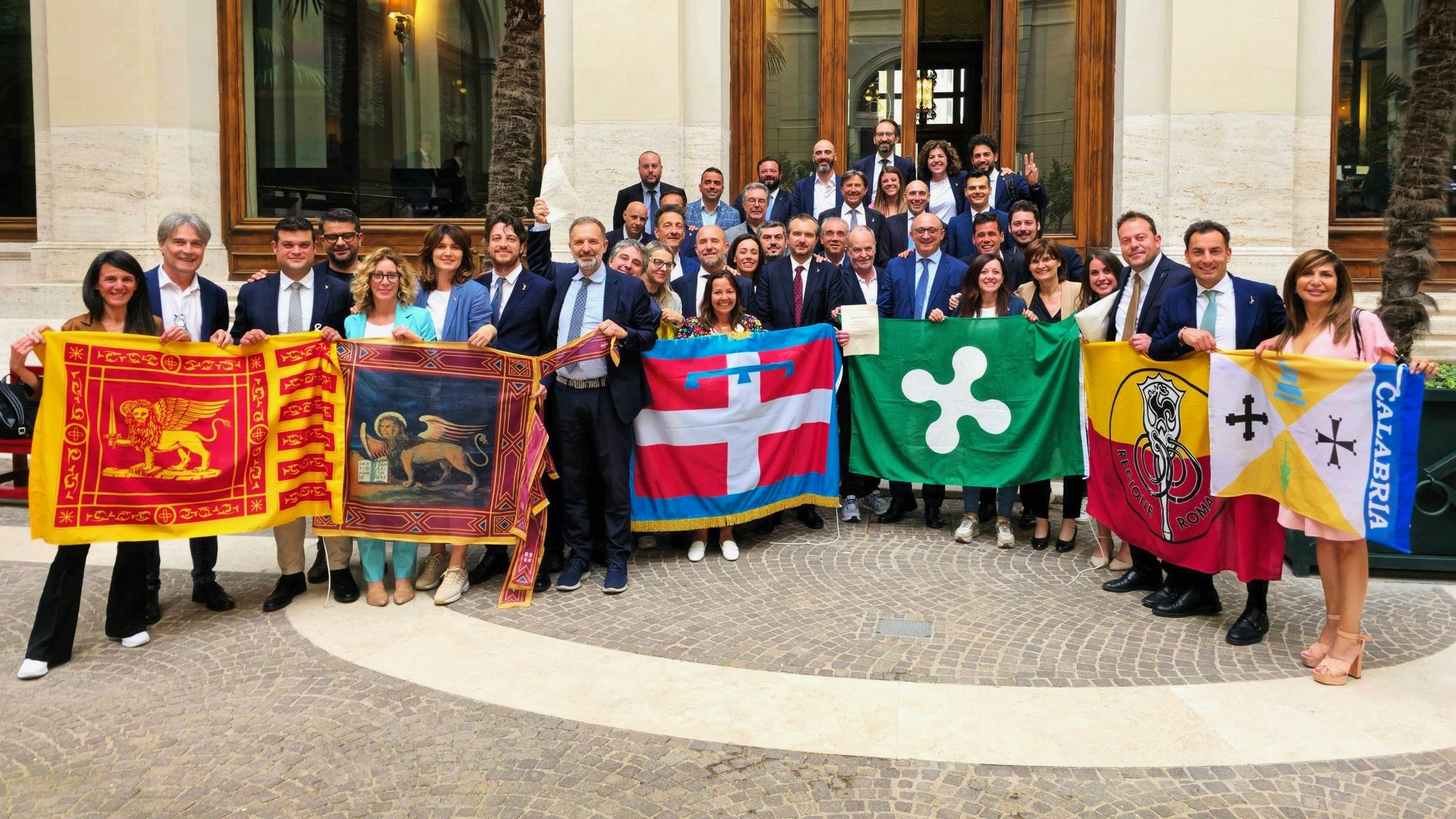 Parlamentari che hanno votato l'Autonomia Differenziata (1)