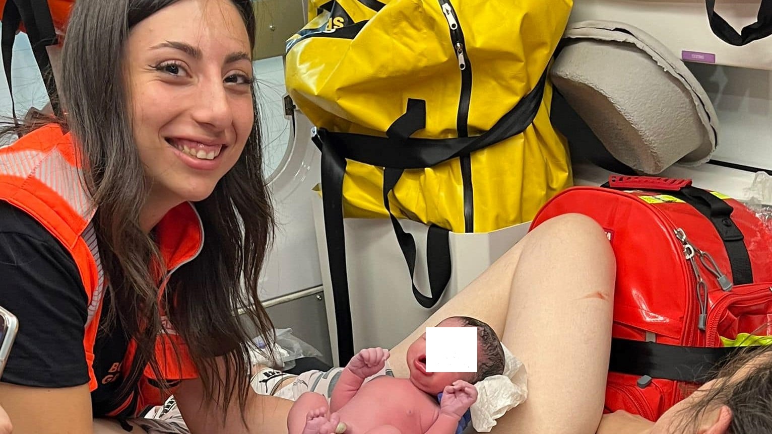 marano incinta bambino ambulanza