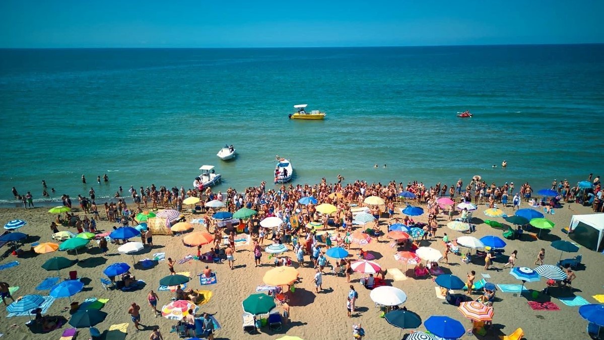 mare baia domizia mondragone