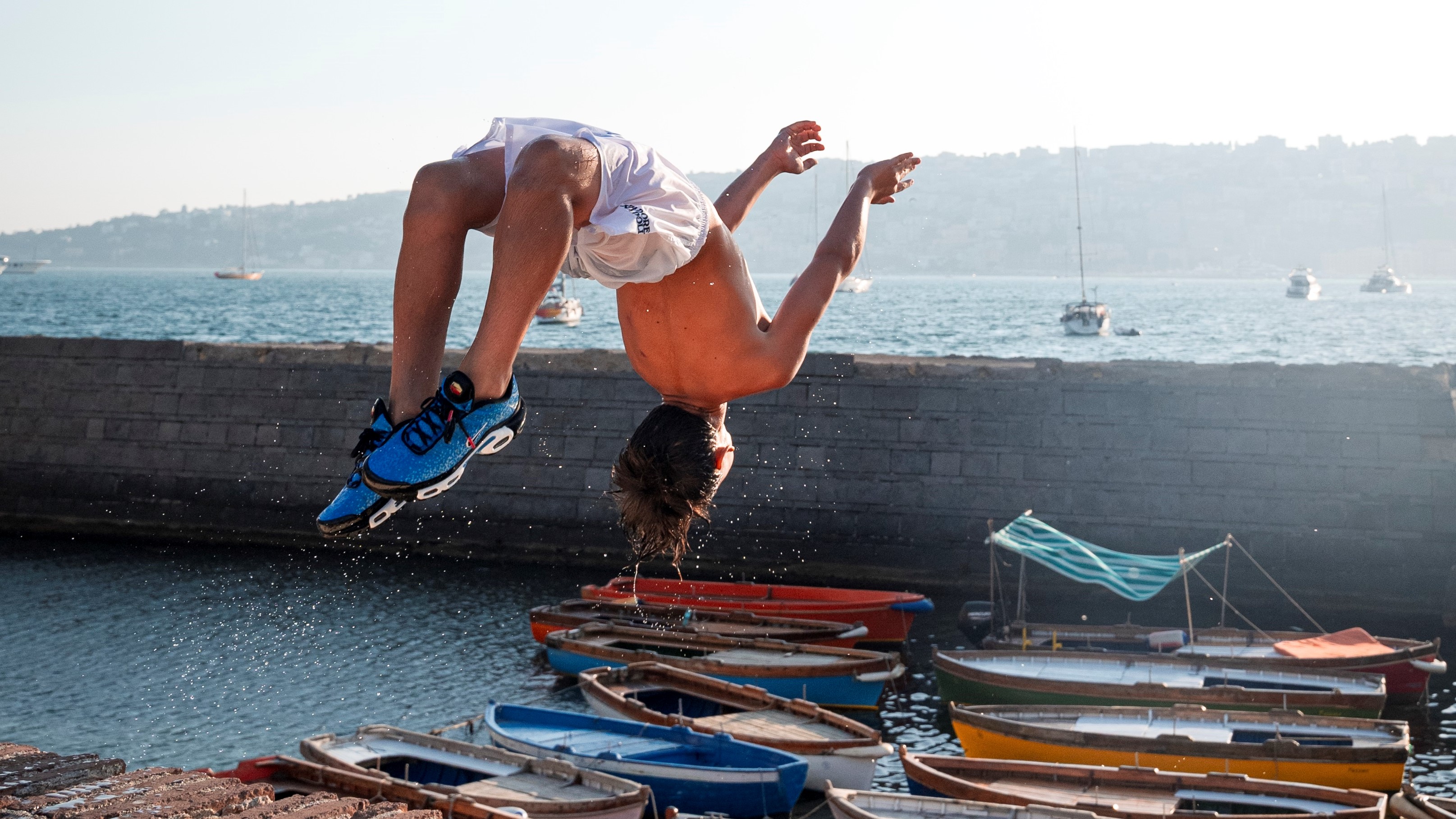 Debticate Le scarpe TN Nike dedicate a Napoli: 3 giorni di festa in città