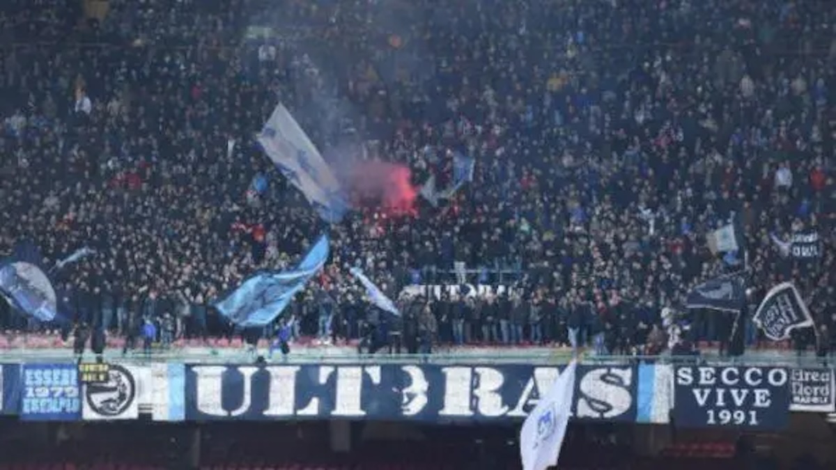 Trasferta a Torino vietata ai residenti di Napoli e provincia, gli Ultras non ci stanno: "Repressione al limite della costituzionalità"