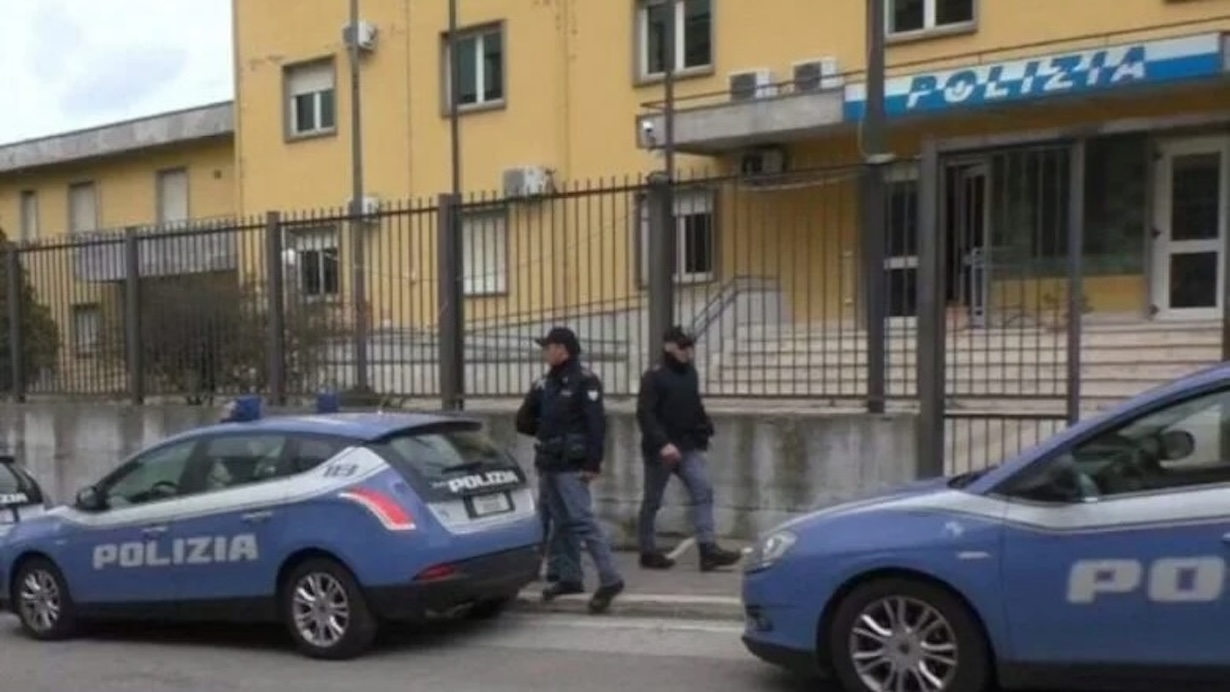 Abusi sessuali su una bambina di 10 anni: 76enne arrestato grazie a un post su Facebook