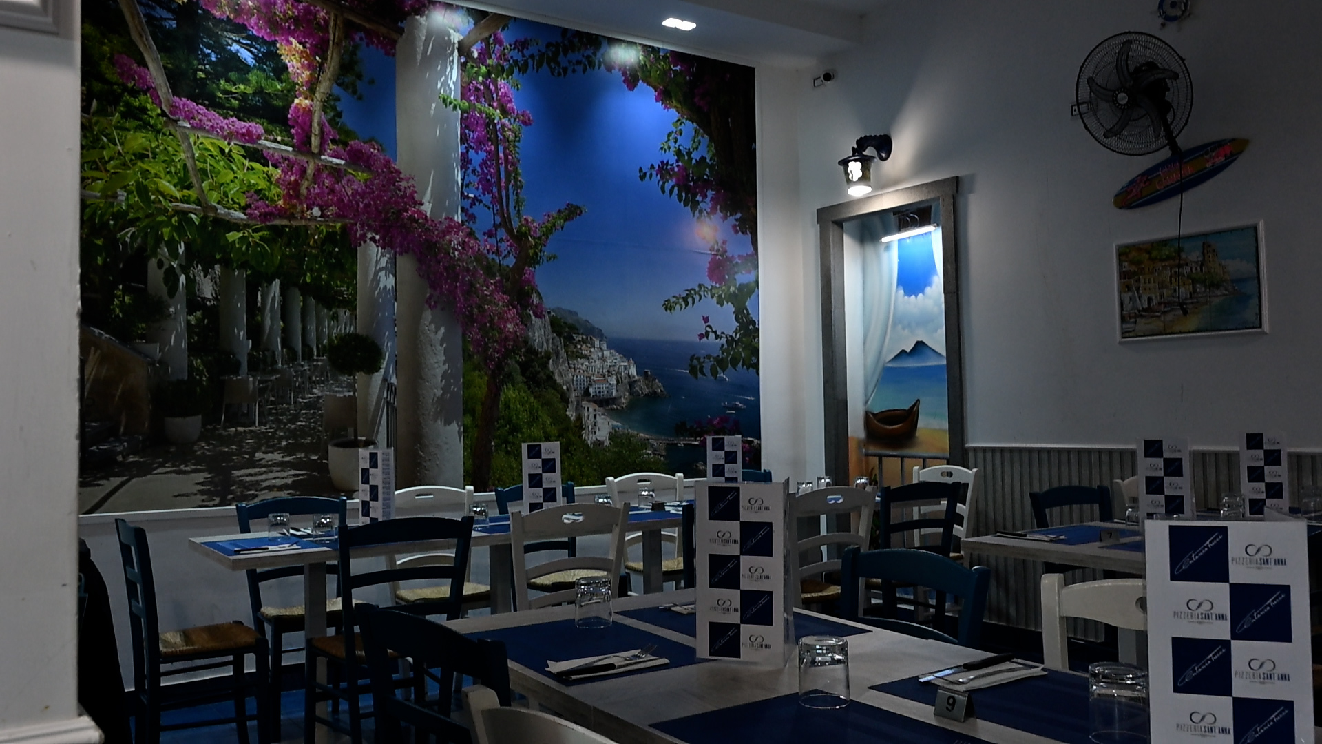 Un dettaglio della sala interna