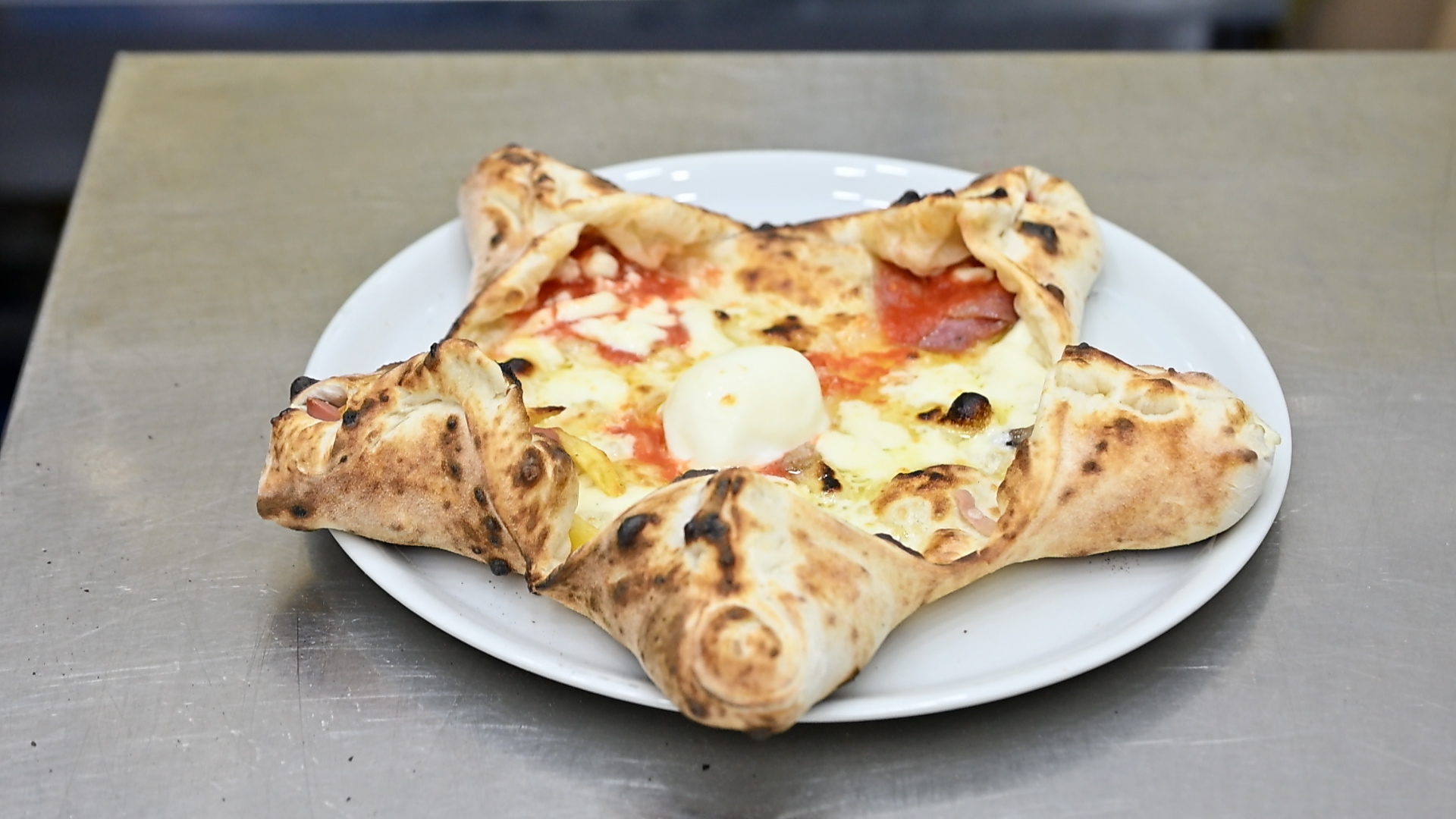 La storica pizza 'Stella'