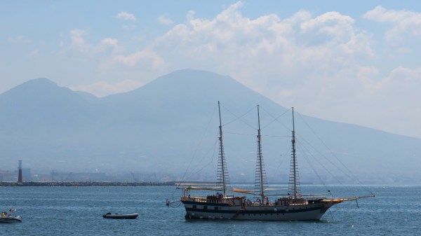 estate napoli eventi galeone
